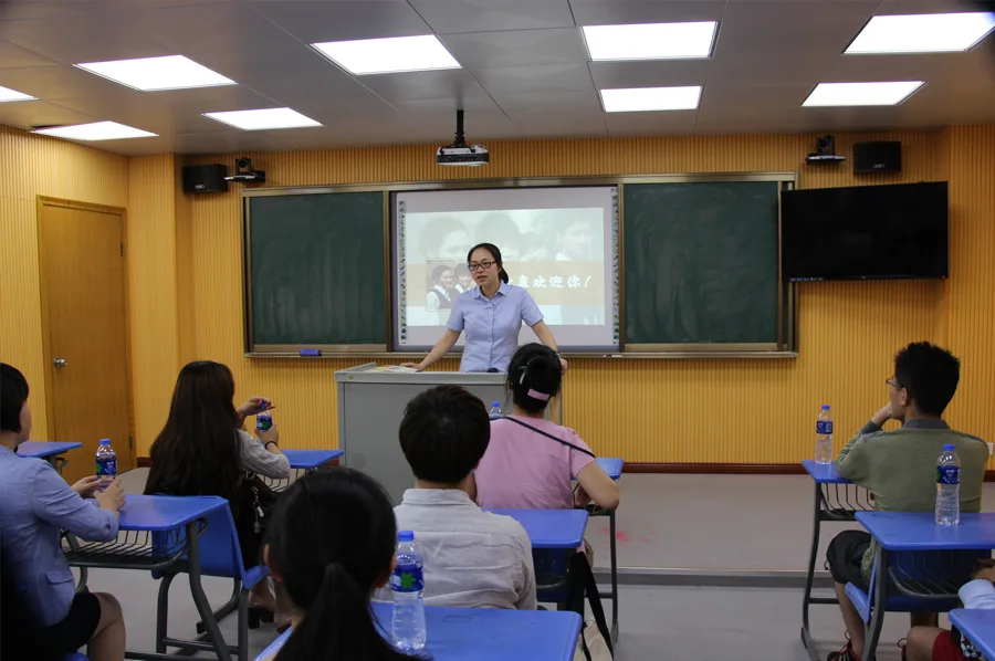 Custom China study tour with school classroom observation