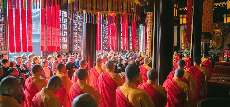 Morning Bell & Zen Meditation at a Chinese Temple