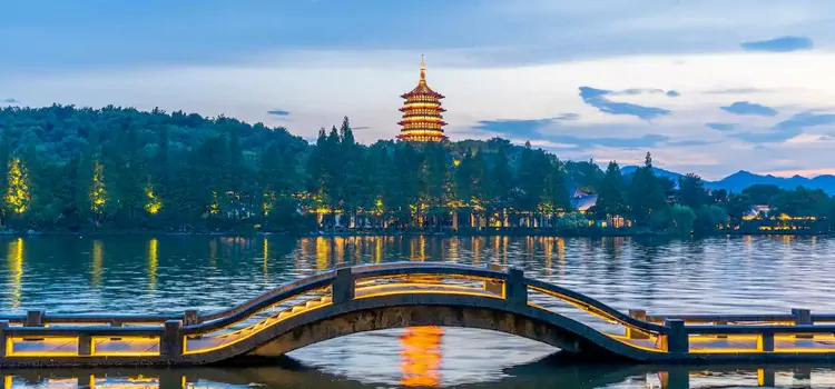 7-Day Shanghai & Hangzhou Winter Heritage Camp: Liangzhu & West Lake Culture