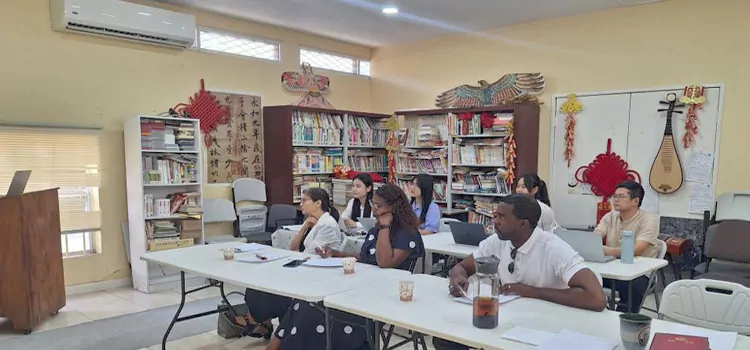 Confucius Classroom & Analects Study