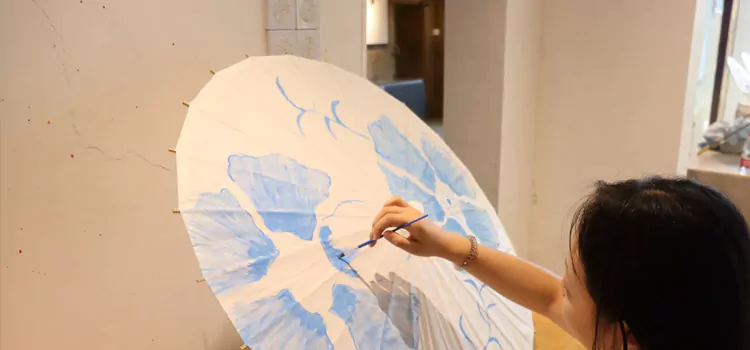 Oil-Paper Umbrella Painting Workshop in China