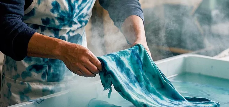 China Tie-Dye & Plant Dye Visiting Experience